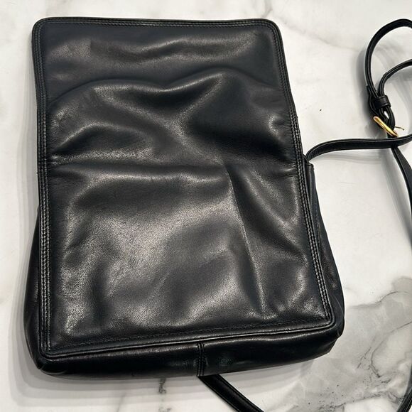 ⭐️Leather & Co by Liz Claiborne - Picture 8 of 8